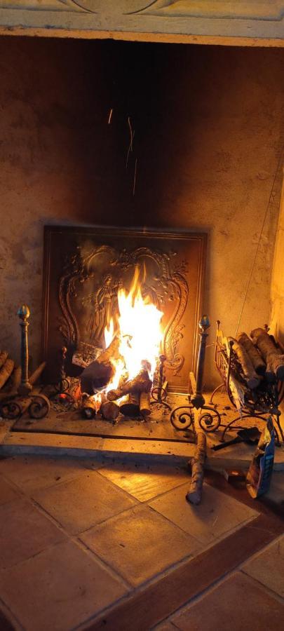 Domaine Les Garrigues Bed & Breakfast Puygaillard-de-Quercy Ngoại thất bức ảnh