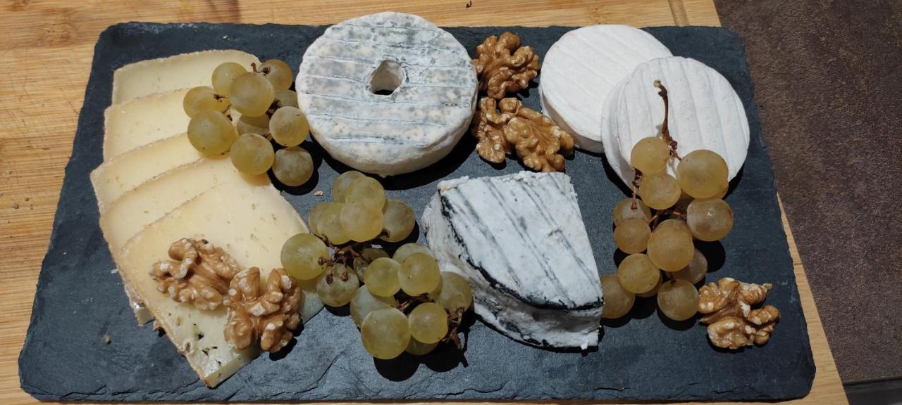 Domaine Les Garrigues Bed & Breakfast Puygaillard-de-Quercy Ngoại thất bức ảnh