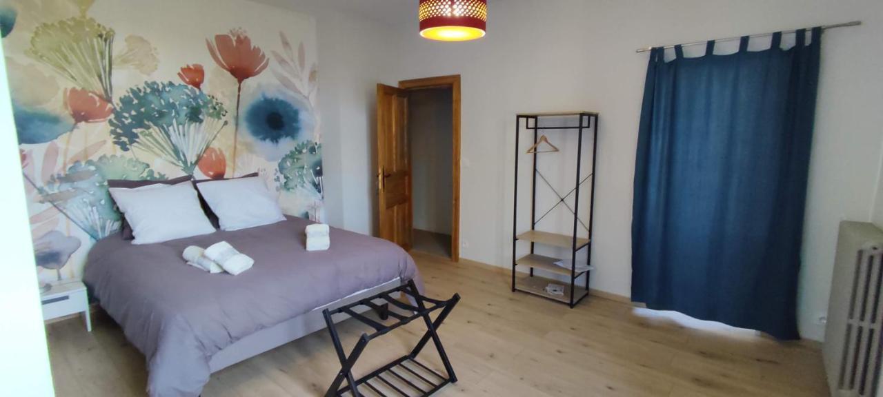 Domaine Les Garrigues Bed & Breakfast Puygaillard-de-Quercy Ngoại thất bức ảnh